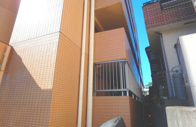 1階・侵入防止柵